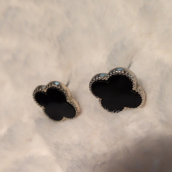 Park Lane Lana Black Clover Earrings Inspired By VCA - Picture 2 of 2